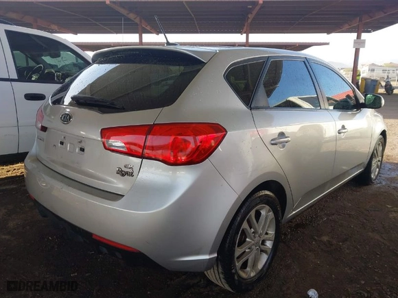2011 Kia Forte 5-Door EX with VIN KNAFU5A21B5453574, listed as a IAAI auction lot 41693235 with 1 mi miles. Bid and sale history available at carsss.com. Image 4.