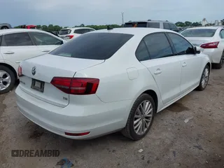2016 Volkswagen Jetta SEL с VIN 3VWL07AJXGM203480, выставлен на аукционе IAAI как лот 42630215 с пробегом 112 599 миль миль и . История ставок и продаж доступна на DreamBid. Изображение 4.