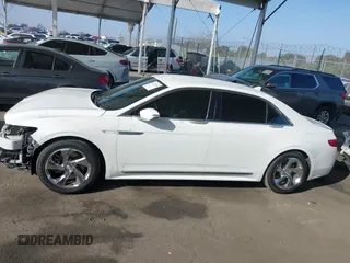 2020 Lincoln Continental Standard with VIN 1LN6L9PK3L5601810, listed as a IAAI auction lot 41213468 with 55,140 mi miles. Bid and sale history available at carsss.com. Image 15.
