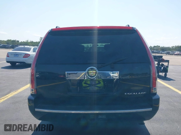 2014 Cadillac Escalade ESV Luxury with VIN 1GYS4HEF6ER130936, listed as a IAAI auction lot 42232487 with 156,967 mi miles and . Bid and sale history available at DreamBid. Image 16.