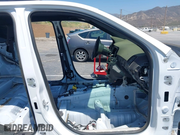 2021 Jeep Grand Cherokee Freedom with VIN 1C4RJFAG5MC615389, listed as a IAAI auction lot 42464413 with Not provided miles and . Bid and sale history available at DreamBid. Image 5.