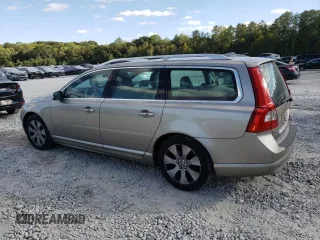 2008 Volvo V70 with VIN YV1BW982281012622, listed as a Copart auction lot 74535424 with 206,863 mi miles and Salvage title. Bid and sale history available at DreamBid. Image 2.