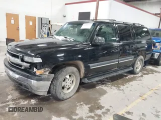 2002 Chevrolet Suburban Z71 with VIN 3GNFK16Z42G305930, listed as a IAAI auction lot 41002347 with 288,355 mi miles. Bid and sale history available at carsss.com. Image 17.