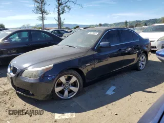 2007 BMW 5 Series 530i z VIN WBANE73547CM47928, wystawiony jako Copart lot #50271805 z przebiegiem Nie podano mil oraz Czysty tytuł • Clean title. Historia ofert i sprzedaży dostępna na DreamBid. Obrazek 1.
