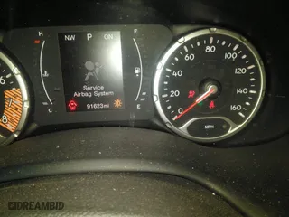 2020 Jeep Renegade Sport with VIN ZACNJBAB1LPL03878, listed as a IAAI auction lot 41491053 with 91,623 mi miles. Bid and sale history available at carsss.com. Image 7.