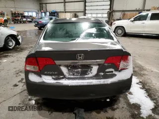2010 Honda Civic z VIN 2HGFA1F25AH019647, wystawiony jako Copart lot #45129385 z przebiegiem 245 917 mil mil oraz Szkoda całkowita • Salvage title. Historia ofert i sprzedaży dostępna na DreamBid. Obrazek 6.