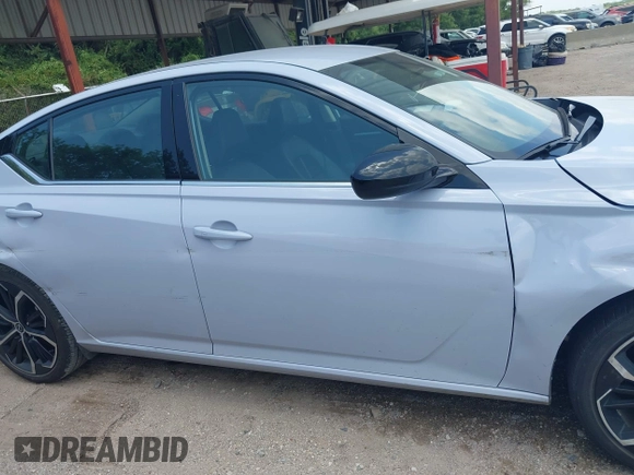 2024 Nissan Altima SR with VIN 1N4BL4CV5RN431650, listed as a IAAI auction lot 42760050 with 24,810 mi miles and . Bid and sale history available at DreamBid. Image 13.