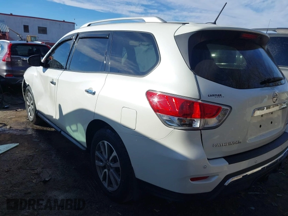 2015 Nissan Pathfinder Platinum z VIN 5N1AR2MM1FC636352, wystawiony jako IAAI lot #38486561 z przebiegiem 105 934 mil mil oraz . Historia ofert i sprzedaży dostępna na DreamBid. Obrazek 3.