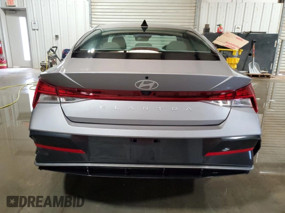 2025 Hyundai Elantra SEL Convenience z VIN KMHLS4DG9SU933618, wystawiony jako Copart lot #61218005 z przebiegiem 12 174 mil mil oraz Nie do naprawy • Non repairable. Historia ofert i sprzedaży dostępna na DreamBid. Obrazek 6.