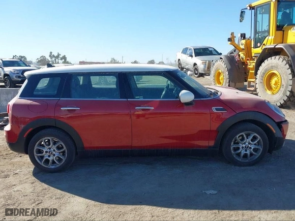 2016 MINI Cooper Clubman with VIN WMWLN5C51G2E30234, listed as a IAAI auction lot 41408299 with 81,895 mi miles. Bid and sale history available at carsss.com. Image 14.