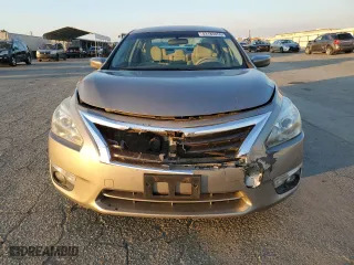 2014 Nissan Altima 2.5 S with VIN 1N4AL3AP6EN388280, listed as a Copart auction lot 43183455 with 196,064 mi miles and Salvage Title. Bid and sale history available at carsss.com. Image 5.