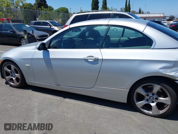 2007 BMW 3 Series 328i with VIN WBAWR33557PX78785, listed as a IAAI auction lot 42715324 with 141,544 mi miles and . Bid and sale history available at DreamBid. Image 14.