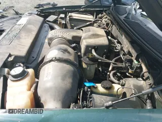 2002 Ford F-150 XL с VIN 1FTRX18L82NA04813, выставлен на аукционе IAAI как лот 43142438 с пробегом 359 238 миль миль и . История ставок и продаж доступна на DreamBid. Изображение 19.