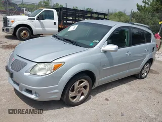 2005 Pontiac Vibe with VIN 5Y2SL63805Z411017, listed as a IAAI auction lot 42688944 with 215,361 mi miles and . Bid and sale history available at DreamBid. Image 2.