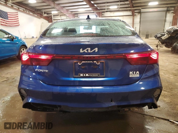 2022 Kia Forte LXS with VIN 3KPF24AD4NE453680, listed as a Copart auction lot 50831325 with 60,154 mi miles and Non Repairable. Bid and sale history available at carsss.com. Image 6.