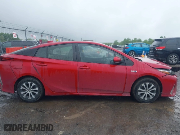 2021 Toyota Prius LE with VIN JTDKAMFP7M3178008, listed as a IAAI auction lot 42273697 with 110,605 mi miles and . Bid and sale history available at DreamBid. Image 13.