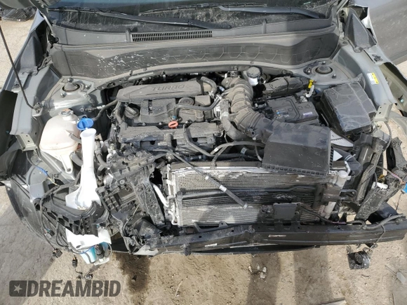 2024 Kia Seltos SX z VIN KNDETCA70R7489997, wystawiony jako Copart lot #49545375 z przebiegiem 25 457 mil mil oraz Szkoda całkowita • Salvage title. Historia ofert i sprzedaży dostępna na DreamBid. Obrazek 14.
