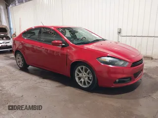 2013 Dodge Dart SXT z VIN 1C3CDFBA4DD289364, wystawiony jako IAAI lot #42202952 z przebiegiem 104 386 mil mil oraz . Historia ofert i sprzedaży dostępna na DreamBid. Obrazek 1.