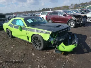 2023 Dodge Challenger R/T Scat Pack z VIN 2C3CDZFJ5PH527693, wystawiony jako IAAI lot #41428982 z przebiegiem 11 739 mil mil oraz . Historia ofert i sprzedaży dostępna na DreamBid. Obrazek 1.