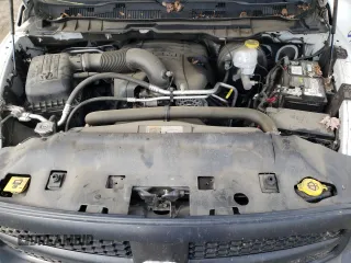 2018 Ram 1500 Tradesman z VIN 3C6JR6DT9JG291605, wystawiony jako Copart lot #51995945 z przebiegiem 83 946 mil mil oraz Szkoda całkowita • Salvage title. Historia ofert i sprzedaży dostępna na DreamBid. Obrazek 11.