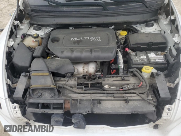 2014 Jeep Cherokee Limited z VIN 1C4PJMDB0EW275953, wystawiony jako Copart lot #53357755 z przebiegiem 114 163 mil mil oraz Szkoda całkowita • Salvage title. Historia ofert i sprzedaży dostępna na DreamBid. Obrazek 12.