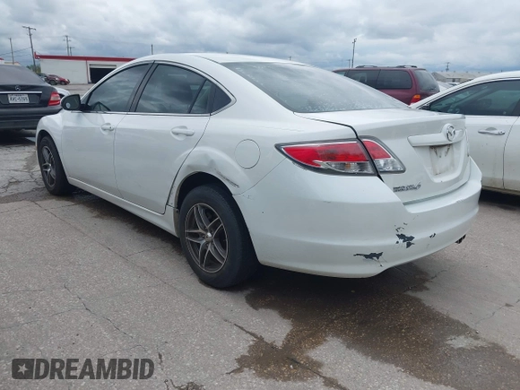2011 Mazda Mazda6 i Sport with VIN 1YVHZ8BH7B5M09039, listed as a IAAI auction lot 41917414 with 134,688 mi miles. Bid and sale history available at carsss.com. Image 3.