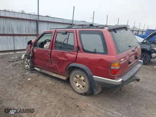 1996 Nissan Pathfinder XE with VIN JN8AR05Y1TW049898, listed as a IAAI auction lot 39081336 with 326,792 mi miles. Bid and sale history available at carsss.com. Image 3.
