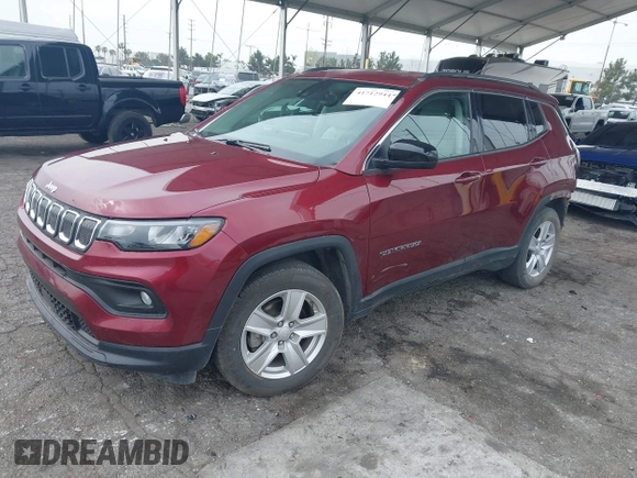 2022 Jeep Compass Latitude with VIN 3C4NJCBB8NT218393, listed as a IAAI auction lot 41712944 with 32,772 mi miles and . Bid and sale history available at carsss.com. Image 2.