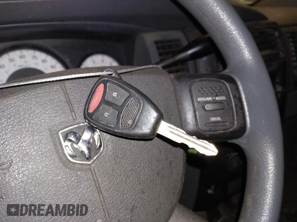 2005 Dodge Durango SXT with VIN 1D4HB38NX5F624748, listed as a IAAI auction lot 41596905 with 204,466 mi miles and . Bid and sale history available at DreamBid. Image 11.