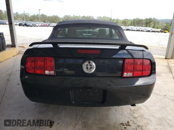 2005 Ford Mustang Deluxe с VIN 1ZVFT84N555231554, выставлен на аукционе Copart как лот 51562685 с пробегом 178 731 миль миль и Списание • Salvage title. История ставок и продаж доступна на DreamBid. Изображение 6.