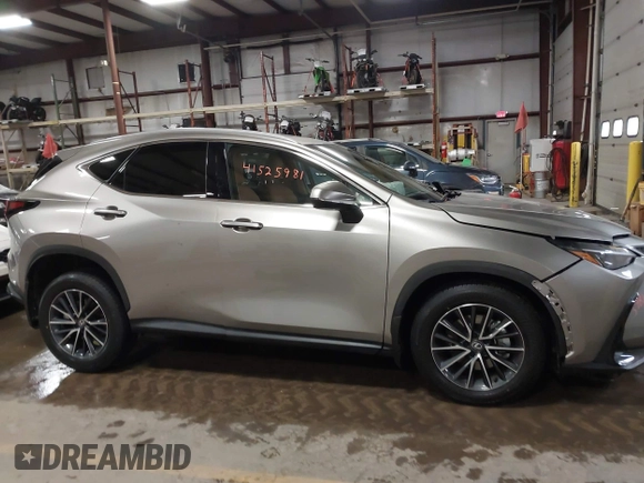 2025 Lexus NX 350h with VIN 2T2AKCEZ8SC043058, listed as a IAAI auction lot 41525981 with 1,575 mi miles and . Bid and sale history available at DreamBid. Image 13.