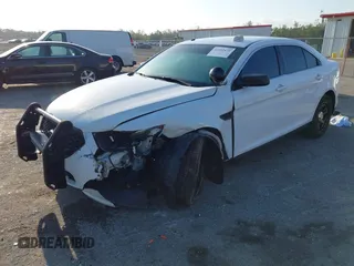2015 Ford Police Interceptor с VIN 1FAHP2MK1FG132017, выставлен на аукционе IAAI как лот 42102473 с пробегом 101 553 миль миль и . История ставок и продаж доступна на DreamBid. Изображение 6.