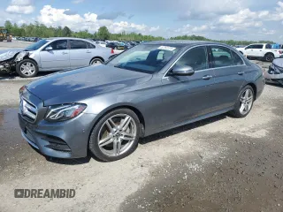 2018 Mercedes-Benz E 300 with VIN WDDZF4KB6JA476931, listed as a Copart auction lot 52762225 with 60,897 mi miles and Salvage Title. Bid and sale history available at DreamBid. Image 1.