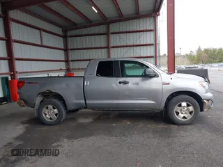 2008 Toyota Tundra 4WD Truck with VIN 5TBBV54168S492738, listed as a IAAI auction lot 41933935 with 225,767 mi miles. Bid and sale history available at carsss.com. Image 13.