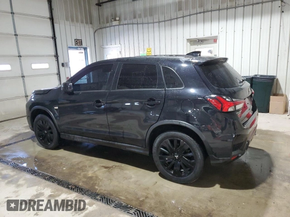 2023 Mitsubishi Outlander ES z VIN JA4ARUAU9PU012079, wystawiony jako Copart lot #52338905 z przebiegiem 31 458 mil mil oraz Szkoda całkowita • Salvage title. Historia ofert i sprzedaży dostępna na DreamBid. Obrazek 2.