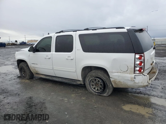 2013 GMC Yukon XL SLT z VIN 1GKS2KE74DR127036, wystawiony jako Copart lot #46916615 z przebiegiem 211 043 mil mil oraz Szkoda całkowita • Salvage title. Historia ofert i sprzedaży dostępna na DreamBid. Obrazek 2.