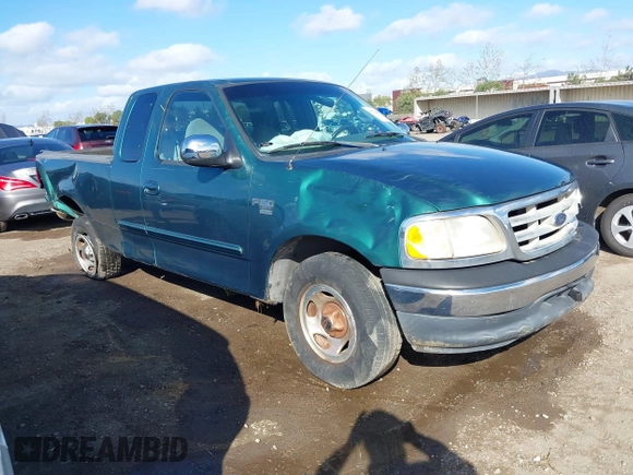 2000 Ford F-150 XL with VIN 1FTRX17L0YKA94650, listed as a IAAI auction lot 41720452 with 112,013 mi miles. Bid and sale history available at carsss.com. Image 1.