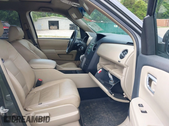 2009 Honda Pilot EX with VIN 5FNYF48489B008698, listed as a IAAI auction lot 42175230 with 268,560 mi miles and . Bid and sale history available at DreamBid. Image 5.