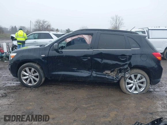 2014 Mitsubishi Outlander Sport SE with VIN 4A4AR4AU3EE012813, listed as a IAAI auction lot 41965067 with 146,236 mi miles. Bid and sale history available at carsss.com. Image 15.