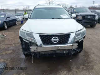 2016 Nissan Pathfinder Platinum with VIN 5N1AR2MM8GC662836, listed as a IAAI auction lot 41702450 with 149,885 mi miles. Bid and sale history available at carsss.com. Image 13.