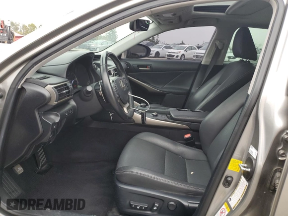 2018 Lexus IS 300 с VIN JTHBA1D2XJ5081406, выставлен на аукционе Copart как лот 54072875 с пробегом 50 154 миль миль и Списание • Salvage title. История ставок и продаж доступна на DreamBid. Изображение 7.