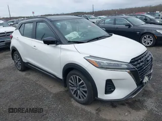 2021 Nissan Kicks SR z VIN 3N1CP5DV2ML492750, wystawiony jako IAAI lot #41918321 z przebiegiem 40 634 mil mil oraz . Historia ofert i sprzedaży dostępna na DreamBid. Obrazek 1.