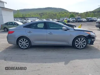 2017 Hyundai Azera Limited z VIN KMHFH4JG3HA578259, wystawiony jako IAAI lot #42157325 z przebiegiem 96 944 mil mil oraz . Historia ofert i sprzedaży dostępna na DreamBid. Obrazek 14.
