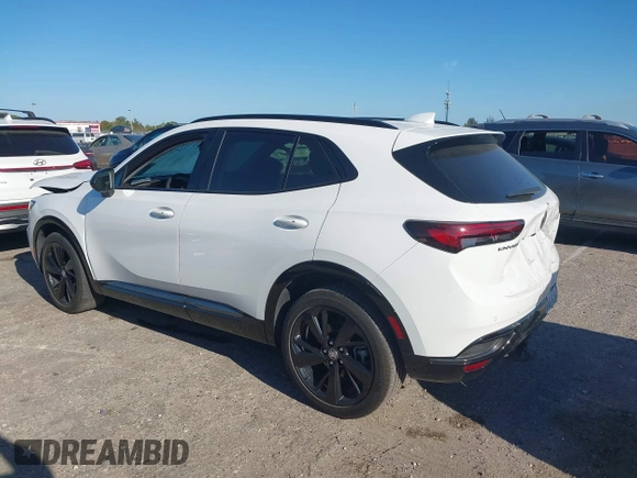 2022 Buick Envision Preferred with VIN LRBAZLR46ND065564, listed as a IAAI auction lot 41844760 with 33,327 mi miles. Bid and sale history available at carsss.com. Image 3.