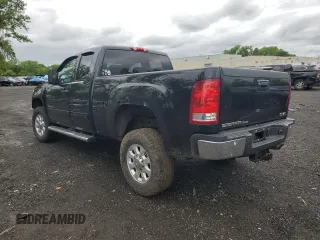 2012 GMC Sierra 2500HD SLE z VIN 1GT220CG3CZ241577, wystawiony jako Copart lot #58050175 z przebiegiem 166 821 mil mil oraz Szkoda całkowita • Salvage title. Historia ofert i sprzedaży dostępna na DreamBid. Obrazek 2.