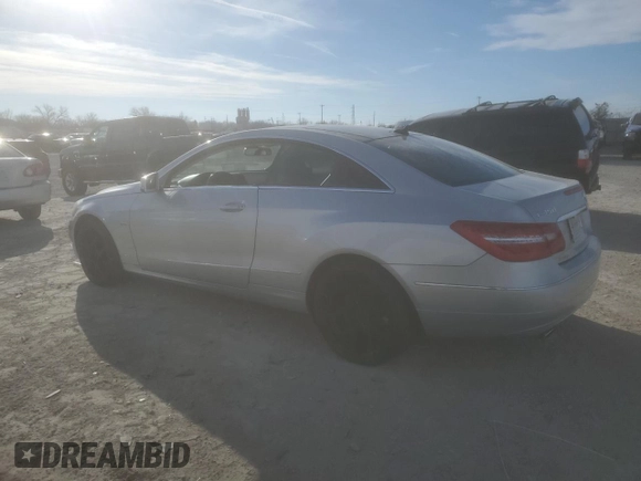 2010 Mercedes-Benz E 350 z VIN WDDKJ5GB4AF048664, wystawiony jako Copart lot #86162314 z przebiegiem Nie podano mil oraz Czysty tytuł • Clean title. Historia ofert i sprzedaży dostępna na DreamBid. Obrazek 2.