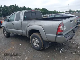 2011 Toyota Tacoma PreRunner z VIN 5TFTU4GN5BX007868, wystawiony jako IAAI lot #42389805 z przebiegiem 290 725 mil mil oraz . Historia ofert i sprzedaży dostępna na DreamBid. Obrazek 3.