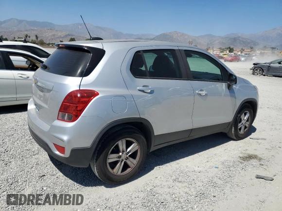 2020 Chevrolet Trax LS with VIN KL7CJKSB0LB340114, listed as a Copart auction lot 61056535 with 42,044 mi miles and Salvage title. Bid and sale history available at DreamBid. Image 3.