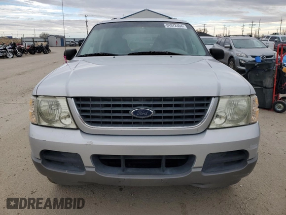 2002 Ford Explorer XLT z VIN 1FMDU63WX2UB87151, wystawiony jako Copart lot #84972404 z przebiegiem 210 571 mil mil oraz Szkoda całkowita • Salvage title. Historia ofert i sprzedaży dostępna na DreamBid. Obrazek 5.