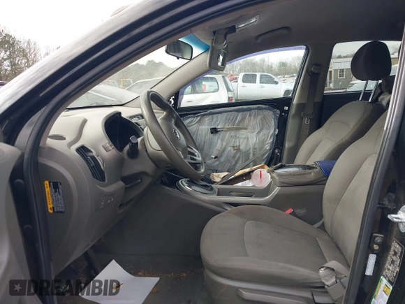 2012 Kia Sportage LX with VIN KNDPB3A23C7203826, listed as a IAAI auction lot 41464022 with 260,980 mi miles. Bid and sale history available at carsss.com. Image 5.
